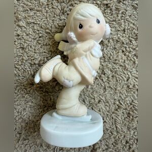 🎀3/$25🎀 Precious Moments figurine ‘Dropping In for Christmas’